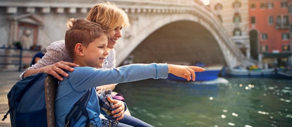 مدارک مورد نیاز مهاجرت به ایتالیا با ویزای الحاق خانواده